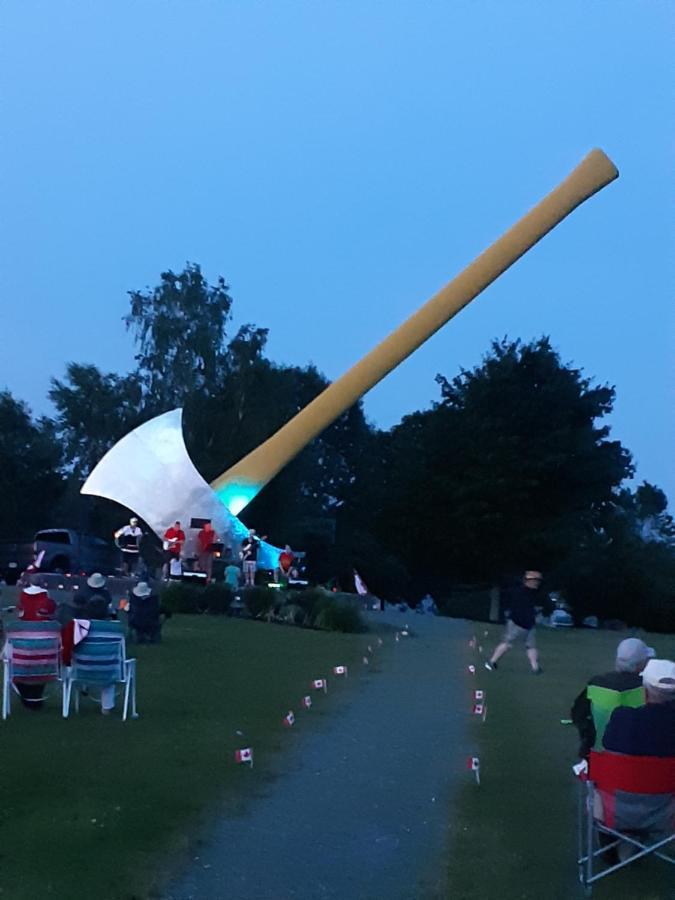 Big Axe